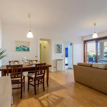 Apartment Sardinia Re - Borgo 66 *